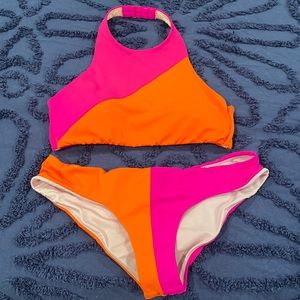 VS color block swimsuit